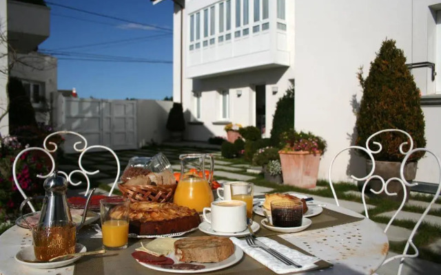 La Casa de Las Camelias