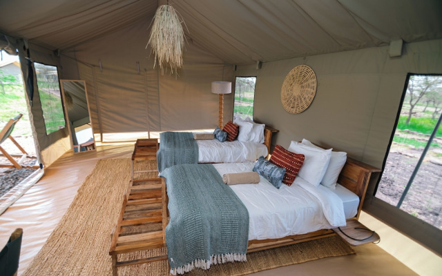 Entepesi Tented Camp