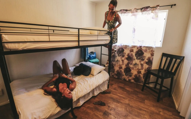Central Maui Hostel