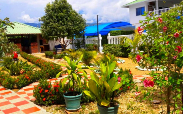Finca Con Piscina Privada En Melgar