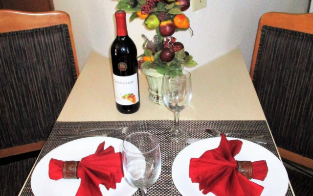 Turning Leaf Furnished Townhomes