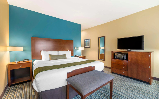 Best Western Plus Patterson Park Inn