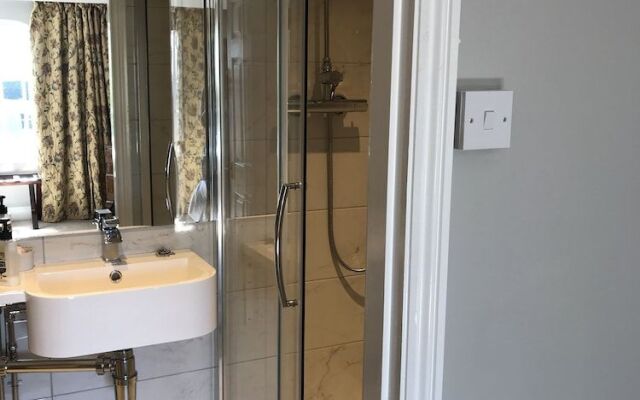 Victoria Spa Lodge