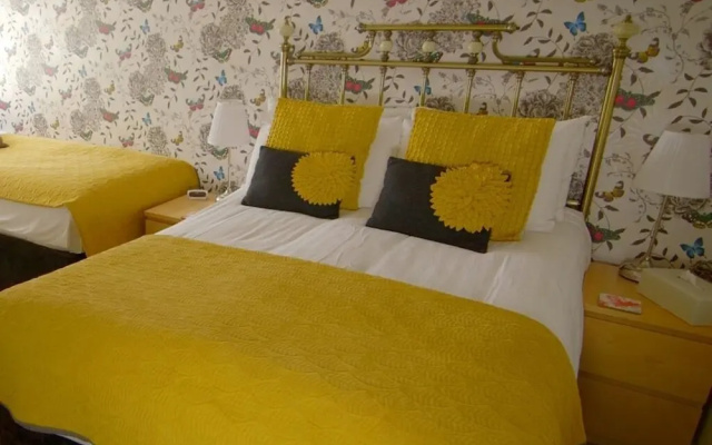 Kenley Hotel