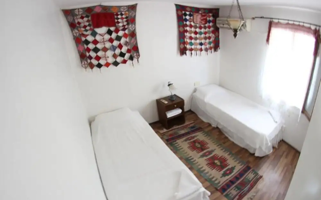 Tuncay Pension