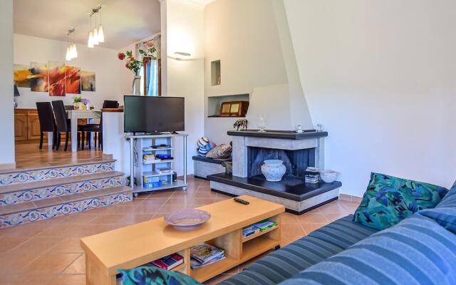 Nice Home in Santa Maria di Castell With 3 Bedrooms and Wifi