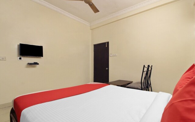 OYO 43619 Sahasra Residency