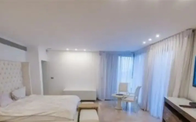 Mango Luxury Villa