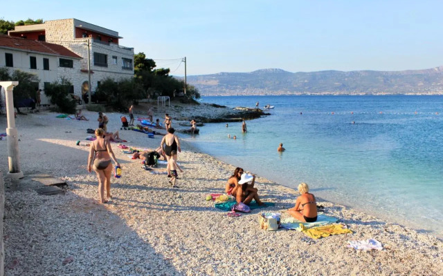 Apartments with a parking space Slatine, Ciovo - 8658
