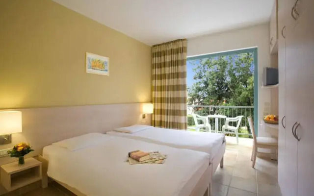 Solaris Naturist Residence