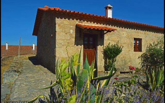 Castelo Cottages