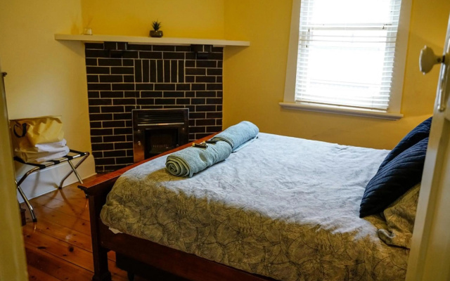 Adelaide Style Accommodation - City to Beach - Free WIFI - Free 3 car parking - Great location – Guest Rooms – Adelaide