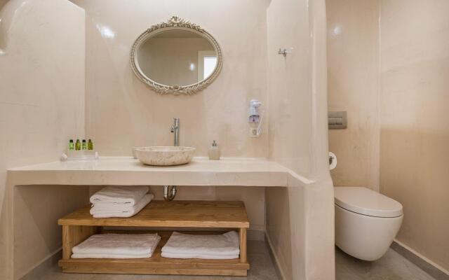Perla Nera Suites