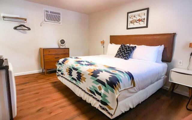 Stonewall Motor Lodge