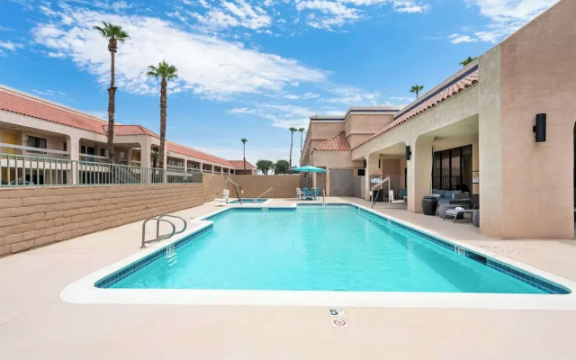 Signature Inn Indio I-10