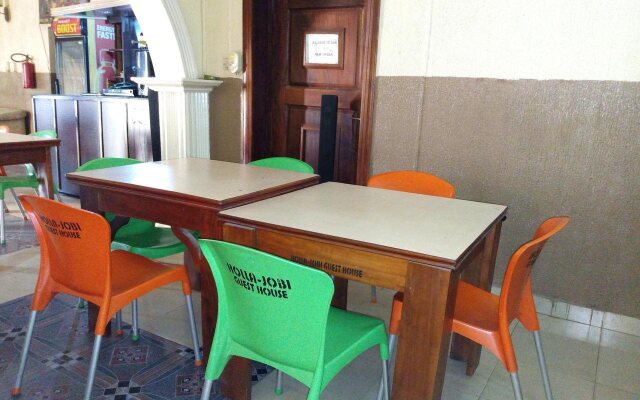 Holla-Jobi Guest House