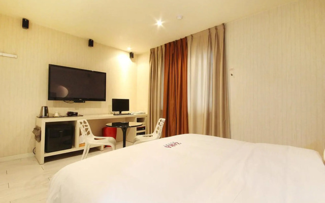 Zara Hotel