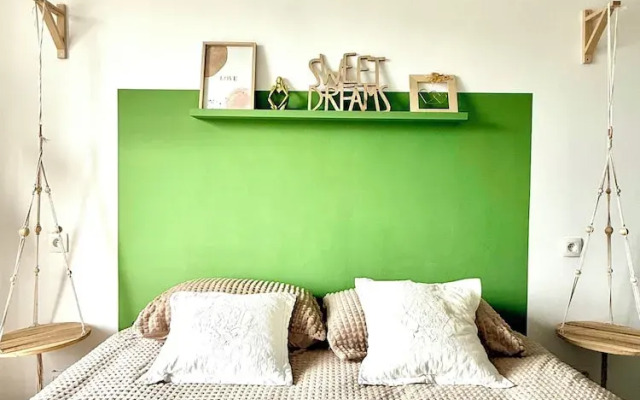 Spacious duplex in the center