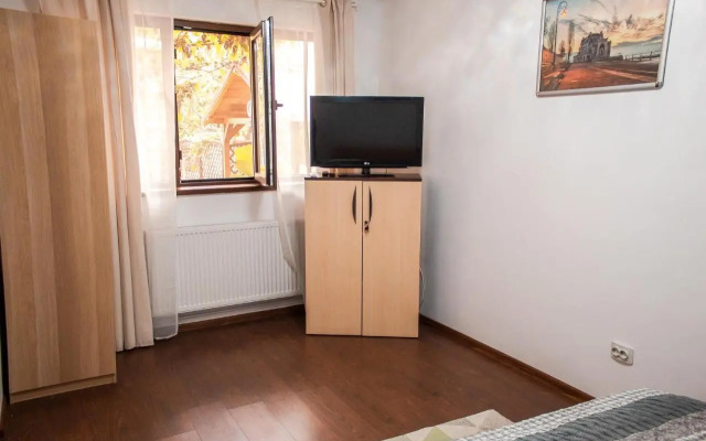 Victor Residence 38