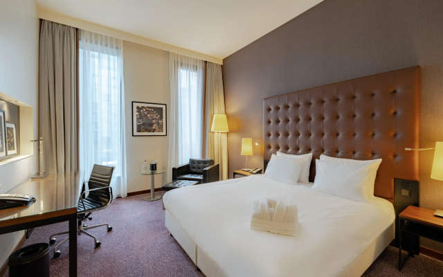 Crowne Plaza Amsterdam South by IHG