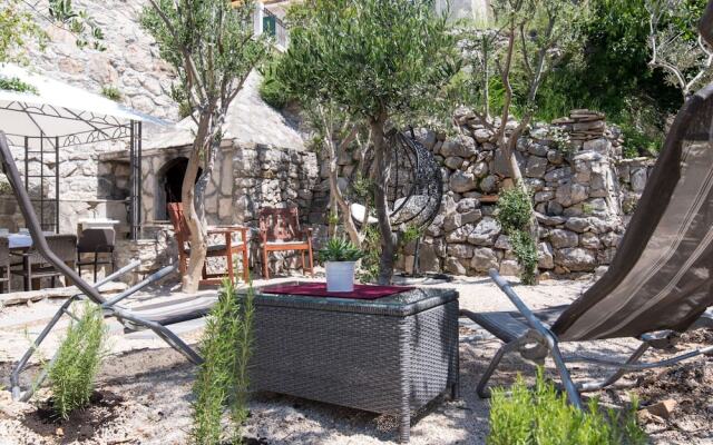 Holiday Home in Podstrana Near Beach