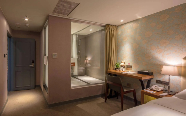 Urtrip Hotel