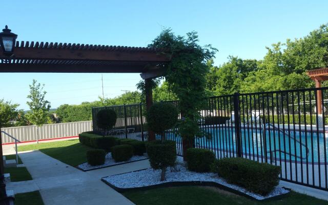 Best Western Roanoke Inn & Suites
