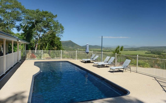 Kookaburra Lodge Whitsundays