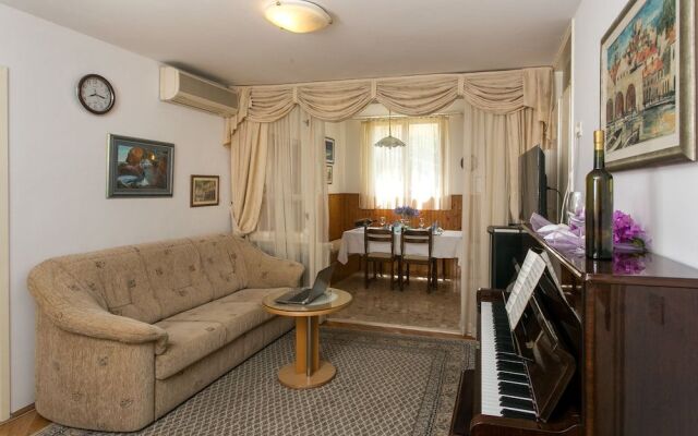 Apartment Domenica 1