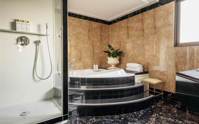 Gran Melia Fenix - The Leading Hotels of the World