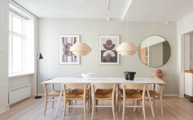 130 Sqm - Nyhavn/New Harbor Location - 150M To Metro