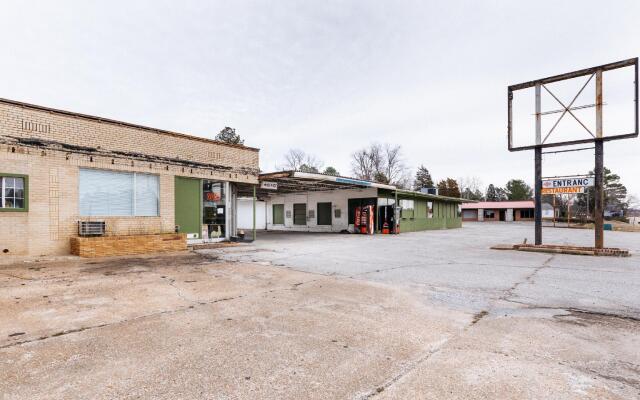 OYO Hotel Holly Springs MS