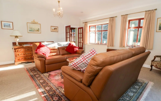 Molls Cottage