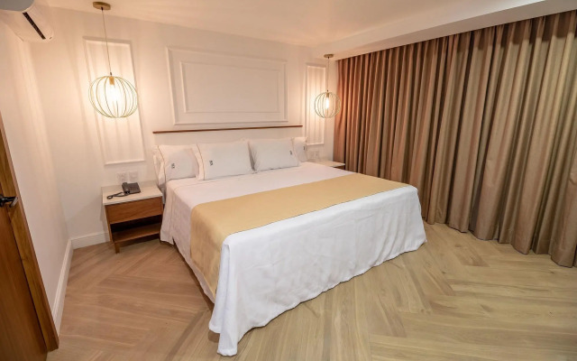 Six Hotel Guadalajara Degollado