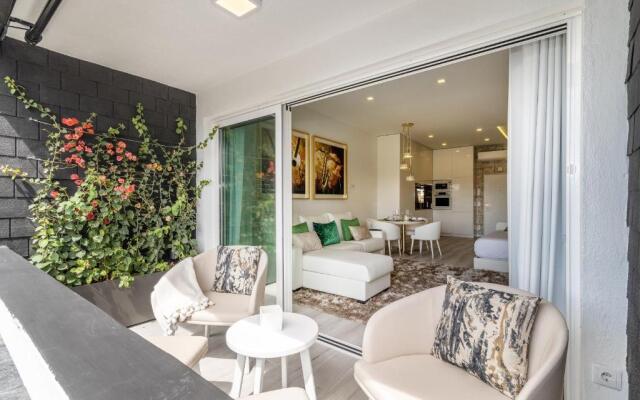 Ocean View Luxury Suite & Terrace Estoril, Cascias