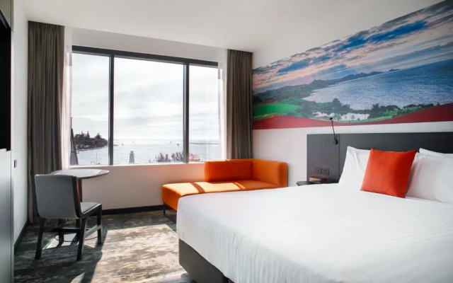 Novotel Devonport