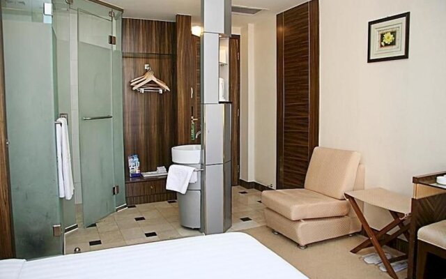 Gem Hotel