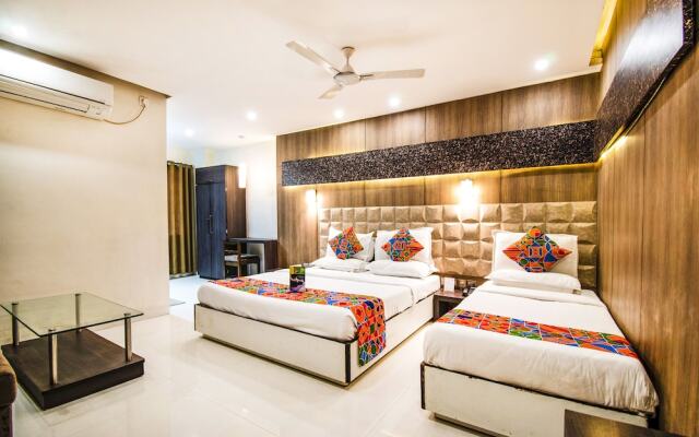 FabHotel Kiran Inn Tukoganj
