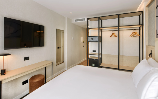 Sercotel Rosaleda Málaga - Image 4