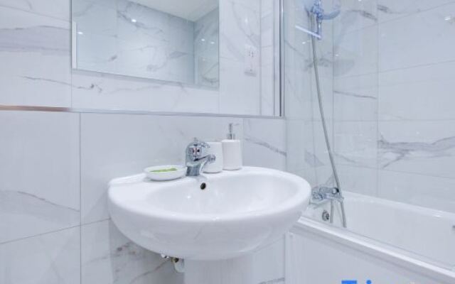 Hybrid Resi - Mitcham Close to Tooting and Wimbledon