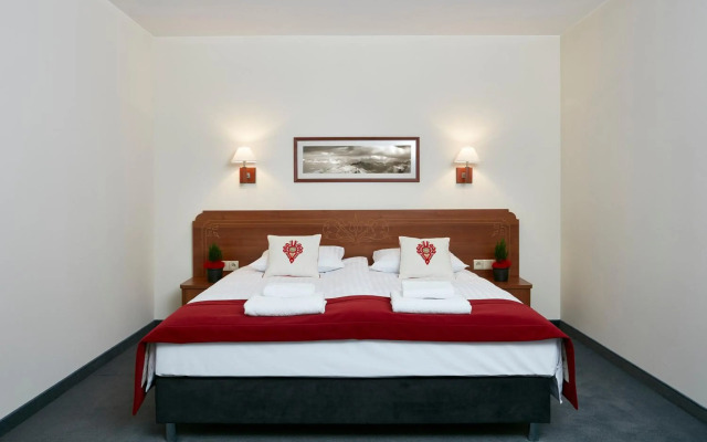 Hotel Logos
