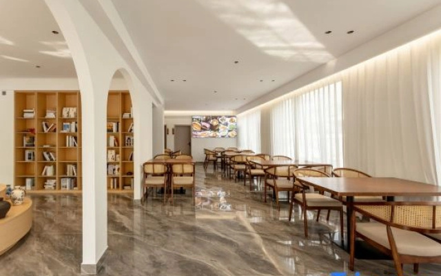 Ziyuan Hotel