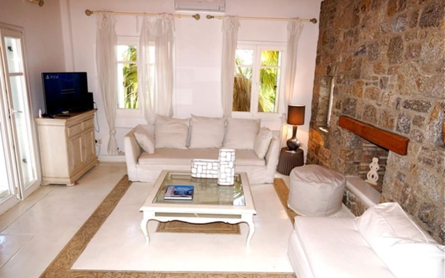 The One Mykonos