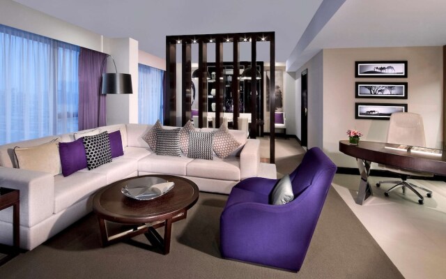 Pullman Dubai Creek City Centre Hotel & Residences