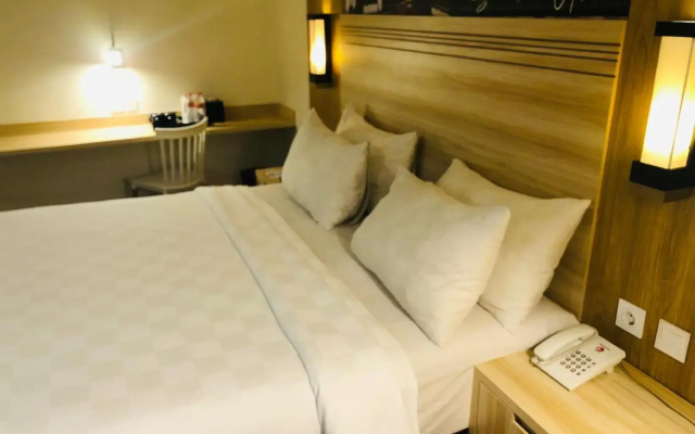 Cordela Inn Millennium Medan