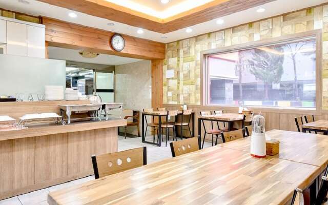 E Hotel Gumi