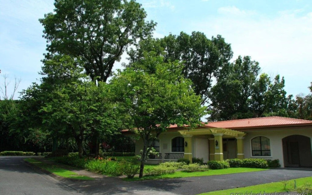 Holiday Inn Clark Field