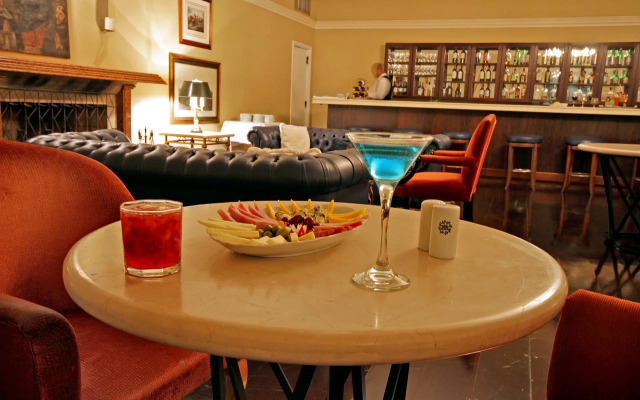 San Raphael Country Hotel