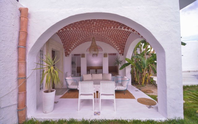 Airbetter - Fabulous Stay at Villa Skander Hammamet with Pool