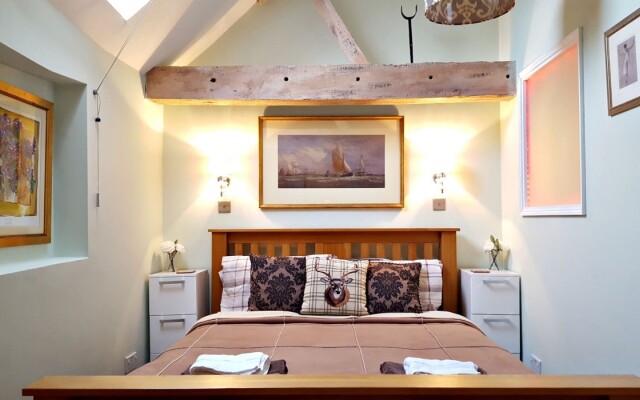 River Nene Cottages